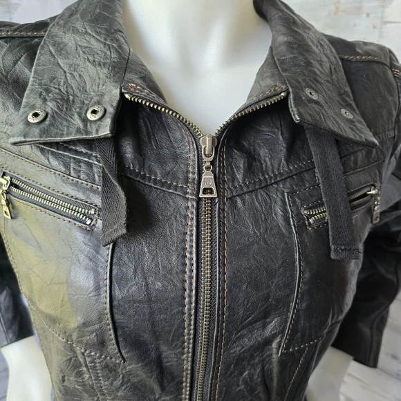 Danier Wrinkled Texture Black Leather Jacket Womens Small - Picture 5 of 16
